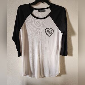 Y2K Metal Mulisha Black and White Raglan Top Size: Medium
